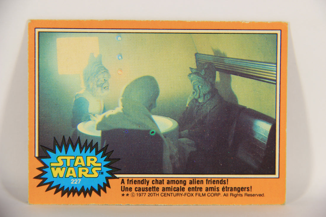 Star Wars 1977 Card #227 A Friendly Chat Among Alien Friends FR-ENG OPC L020868