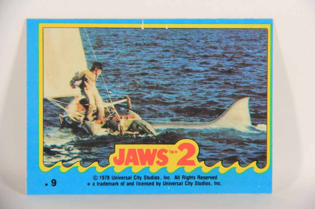 Jaws 2 - 1978 Trading Card Sticker #9 Alone Against The Shark ENG OPC L020963