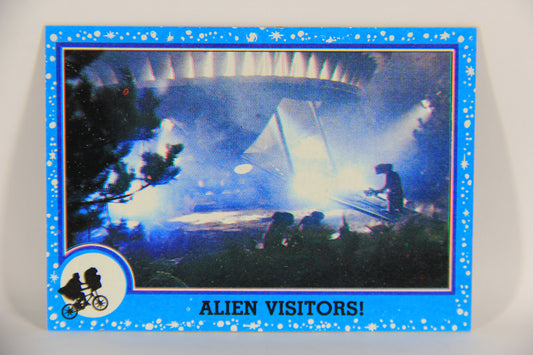 E.T. The Extra-Terrestrial 1982 Trading Card #2 Alien Visitors ENG Topps L020967