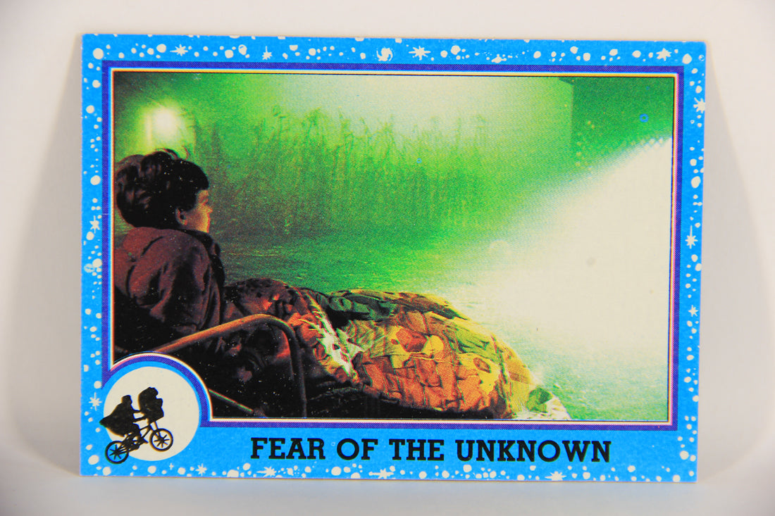 E.T. The Extra-Terrestrial 1982 Trading Card #10 Fear Of The Unknown ENG Topps L020975
