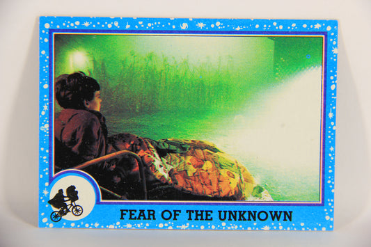 E.T. The Extra-Terrestrial 1982 Trading Card #10 Fear Of The Unknown ENG Topps L020975