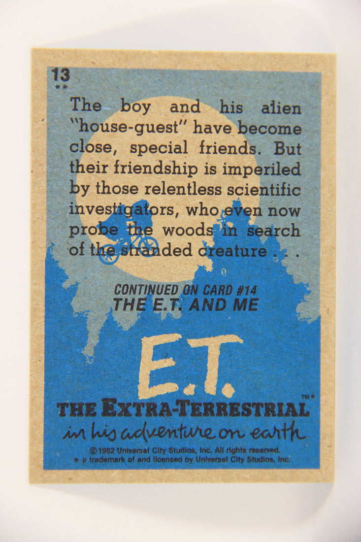 E.T. The Extra-Terrestrial 1982 Trading Card #13 A Boy's Best Friend ENG Topps L020978