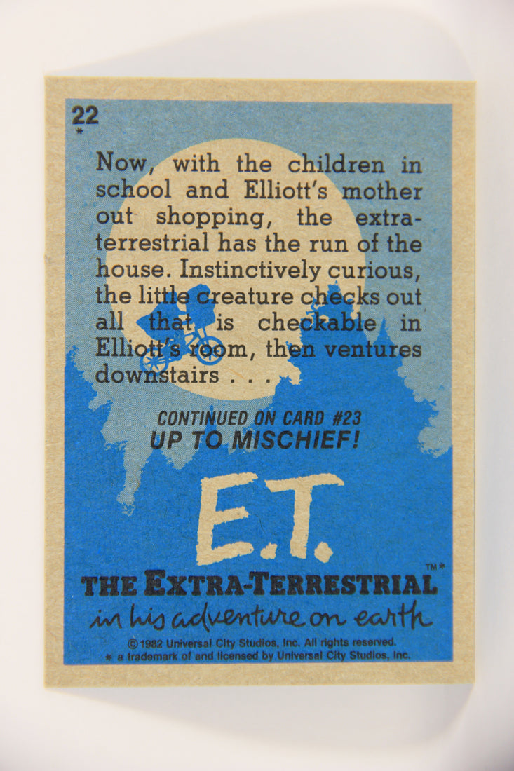 E.T. The Extra-Terrestrial 1982 Trading Card #22 Alone In The House ENG Topps L020987