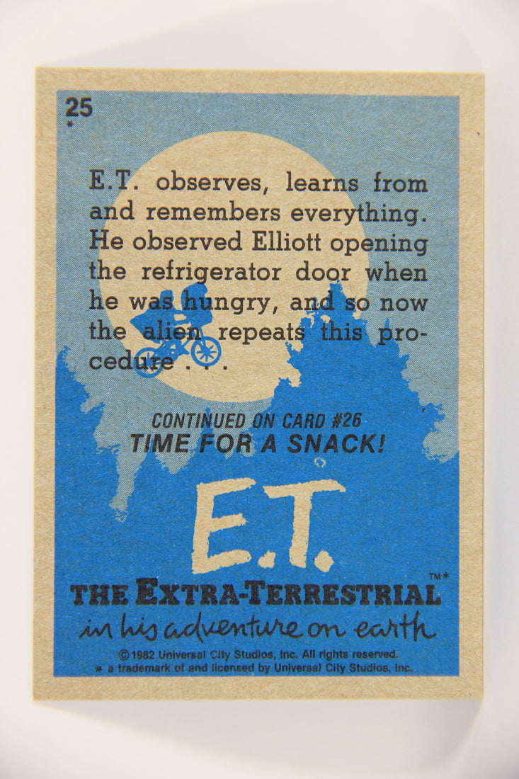 E.T. The Extra-Terrestrial 1982 Trading Card #25 What's In The Fridge ENG Topps L020990