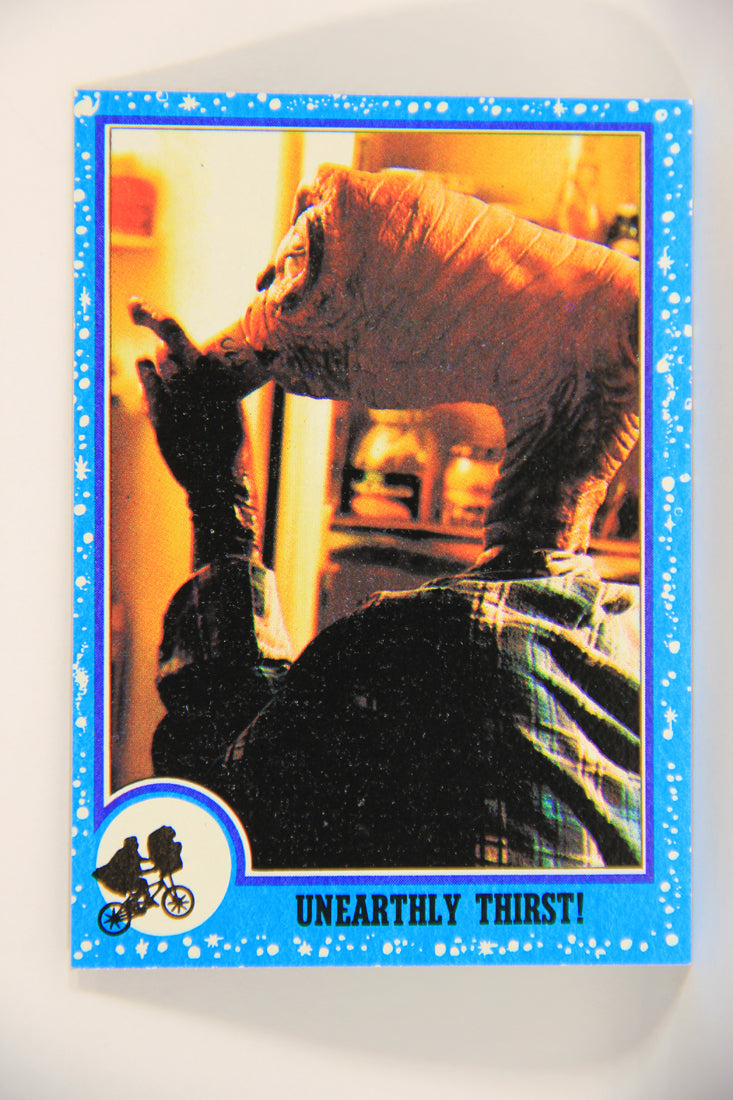 E.T. The Extra-Terrestrial 1982 Trading Card #27 Unearthly Thirst ENG Topps L020992