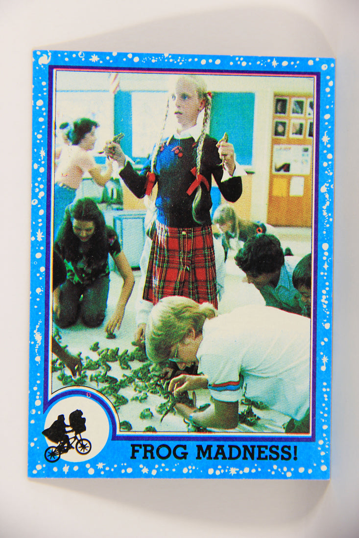 E.T. The Extra-Terrestrial 1982 Trading Card #31 Frog Madness ENG Topps L020996