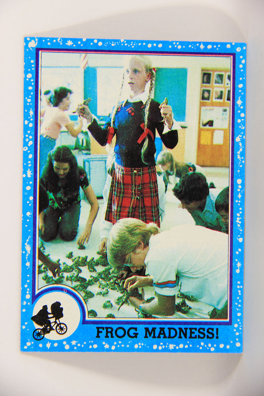E.T. The Extra-Terrestrial 1982 Trading Card #31 Frog Madness ENG Topps L020996