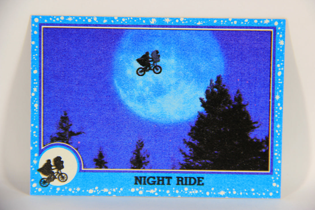 E.T. The Extra-Terrestrial 1982 Trading Card #45 Night Ride ENG Topps L021010