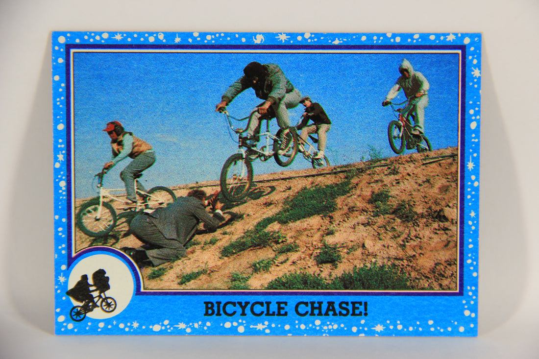 E.T. The Extra-Terrestrial 1982 Trading Card #65 Bicycle Chase ENG Topps L021030
