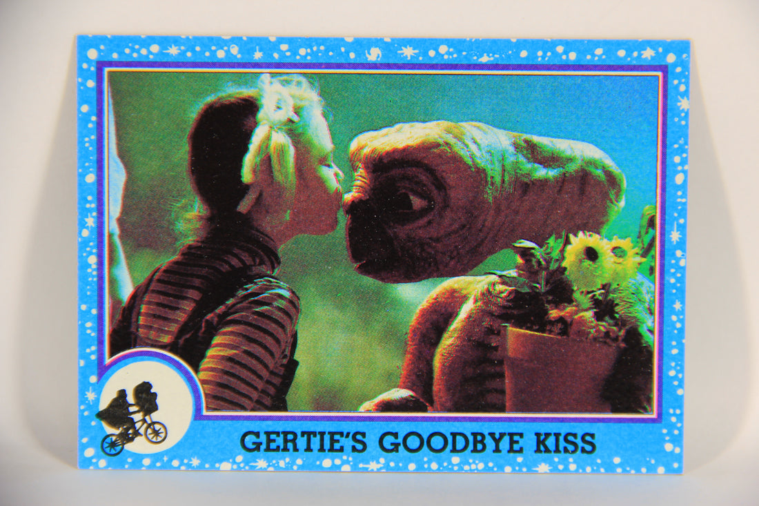 E.T. The Extra-Terrestrial 1982 Trading Card #74 Gertie's Goodbye Kiss ENG Topps L021039