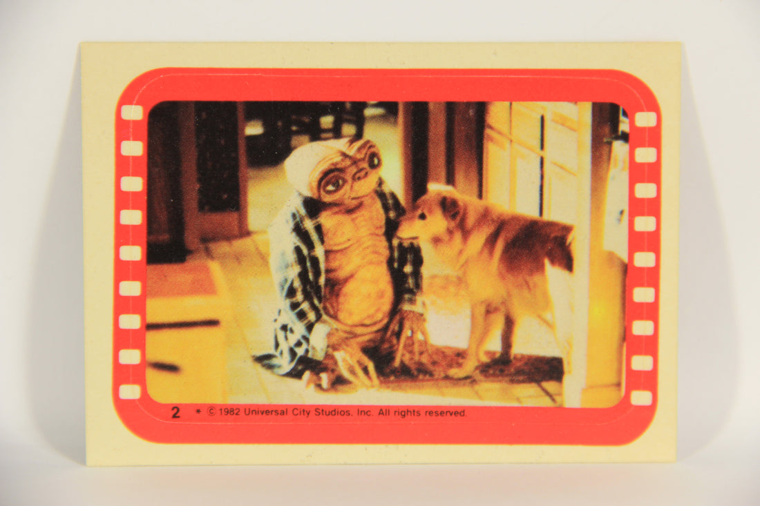 E.T. The Extra-Terrestrial 1982 Trading Card Sticker #2 E.T. And Harvey L021054
