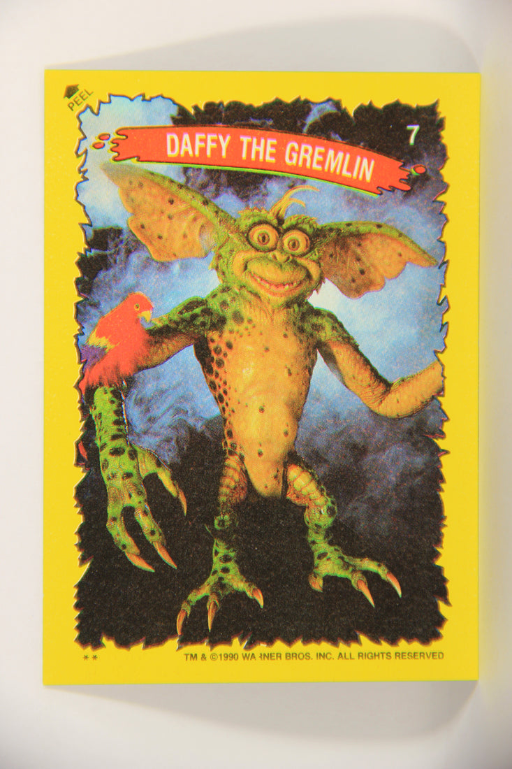 Gremlins 2 The New Batch 1990 Sticker Card #7 Daffy The Gremlin Green Border L021108
