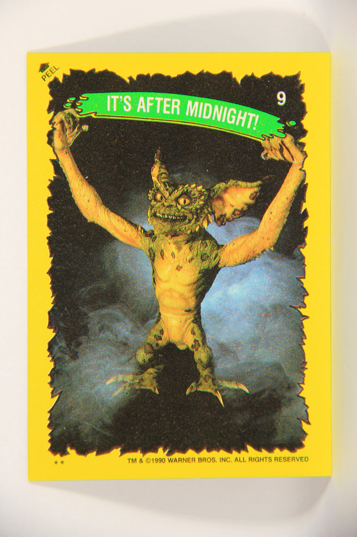 Gremlins 2 The New Batch 1990 Sticker Card #9 It's After Midnight ENG Red Border L021111