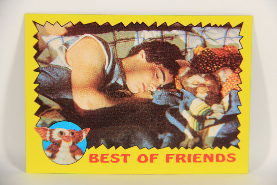 Gremlins 1984 Trading Card #17 Best Of Friends ENG Topps L021132