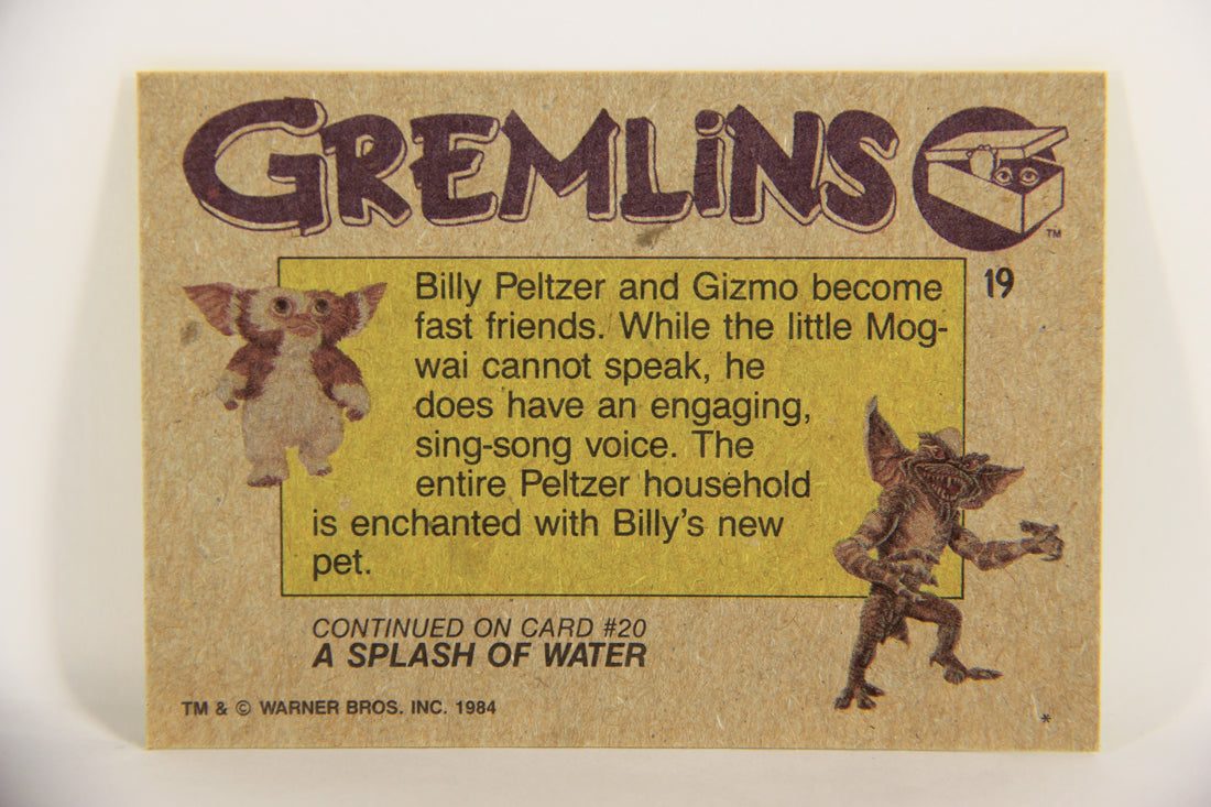 Gremlins 1984 Trading Card #19 Billy And Gizmo ENG Topps L021134