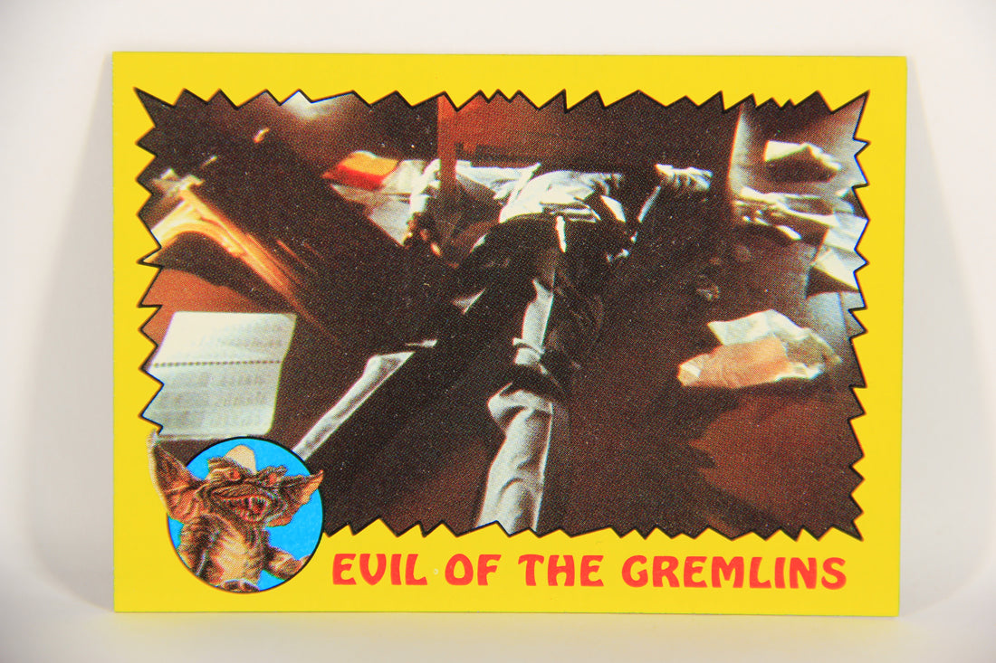 Gremlins 1984 Trading Card #34 Evil Of The Gremlins ENG Topps L021149