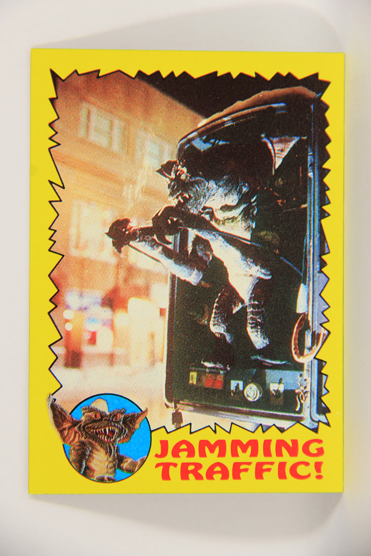 Gremlins 1984 Trading Card #43 Jamming Traffic ENG Topps L021158