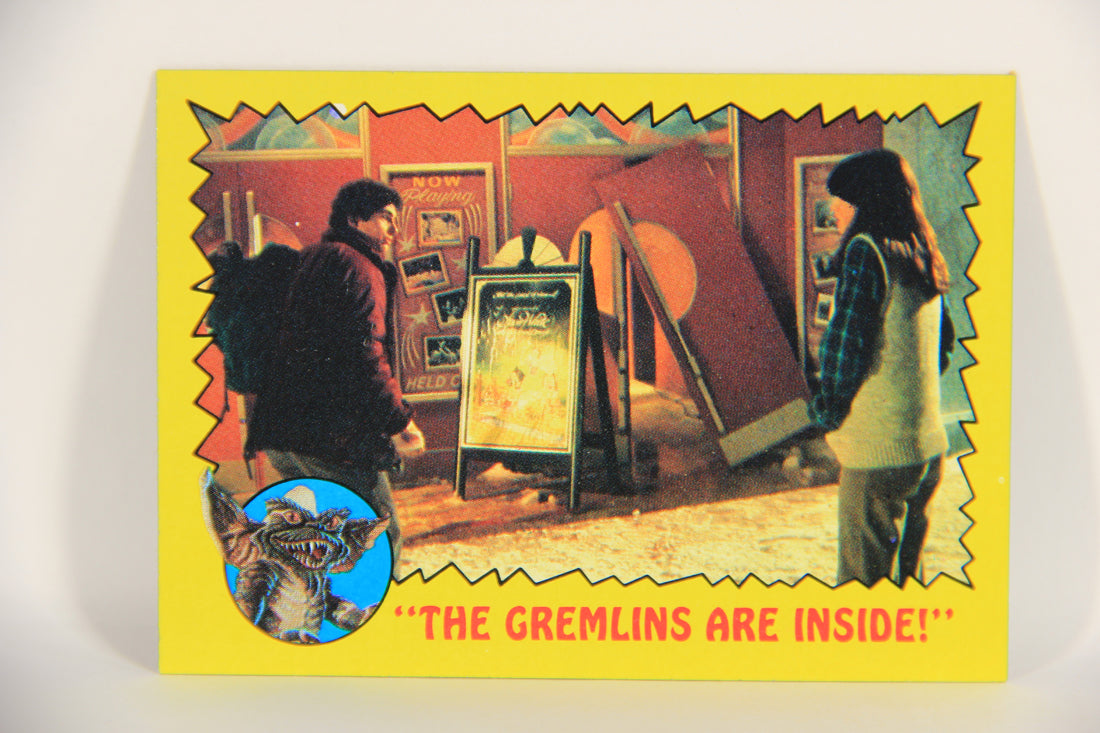 Gremlins 1984 Trading Card #59 The Gremlins Are Inside ENG Topps L021174