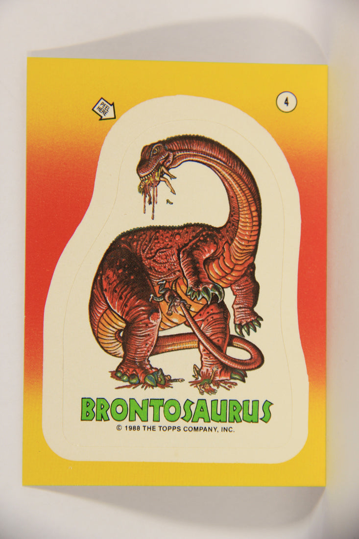 Dinosaurs Attack 1988 Vintage Sticker Trading Card #4 Brontosaurus ENG L021241