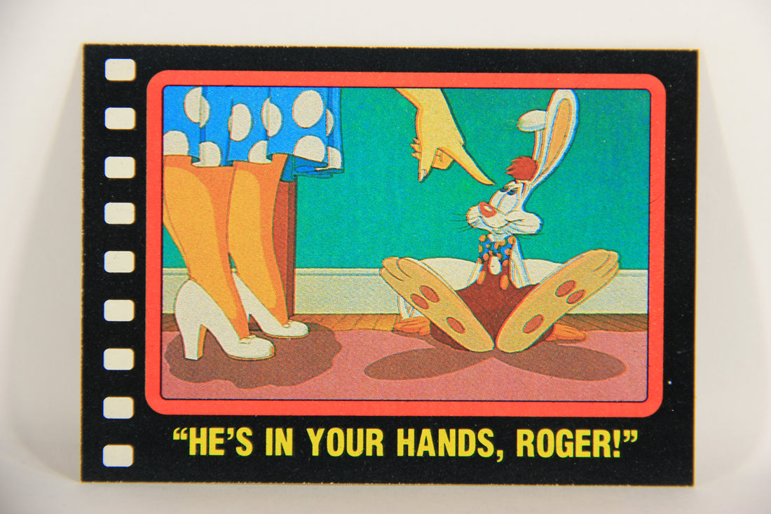 Who Framed Roger Rabbit 1988 Trading Card #5 He's In Your Hands ENG Topps L021364