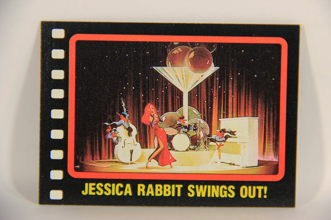 Who Framed Roger Rabbit 1988 Trading Card #37 Jessica Rabbit Swings Out ENG L021396