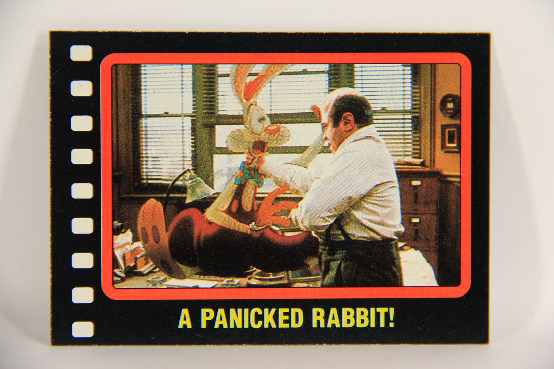 Who Framed Roger Rabbit 1988 Trading Card #58 A Panicked Rabbit ENG Topps L021416