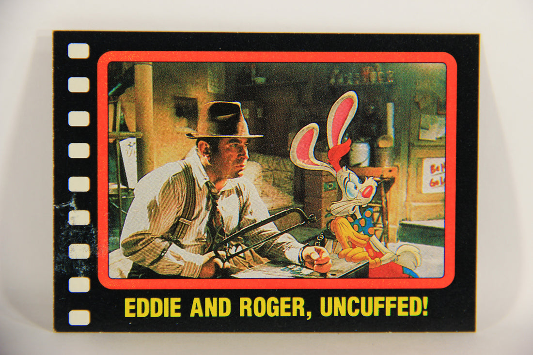 Who Framed Roger Rabbit 1988 Trading Card #63 Eddie And Roger Uncuffed L021421