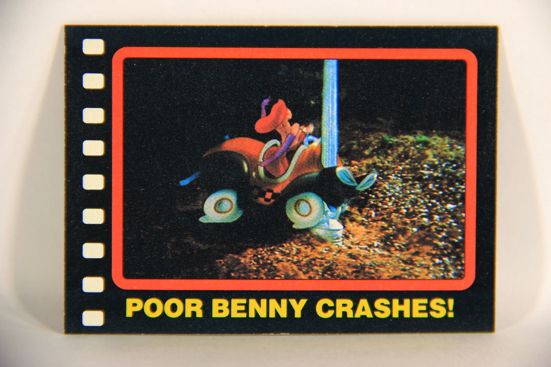 Who Framed Roger Rabbit 1988 Trading Card #101 Poor Benny Crashes ENG Topps L021458