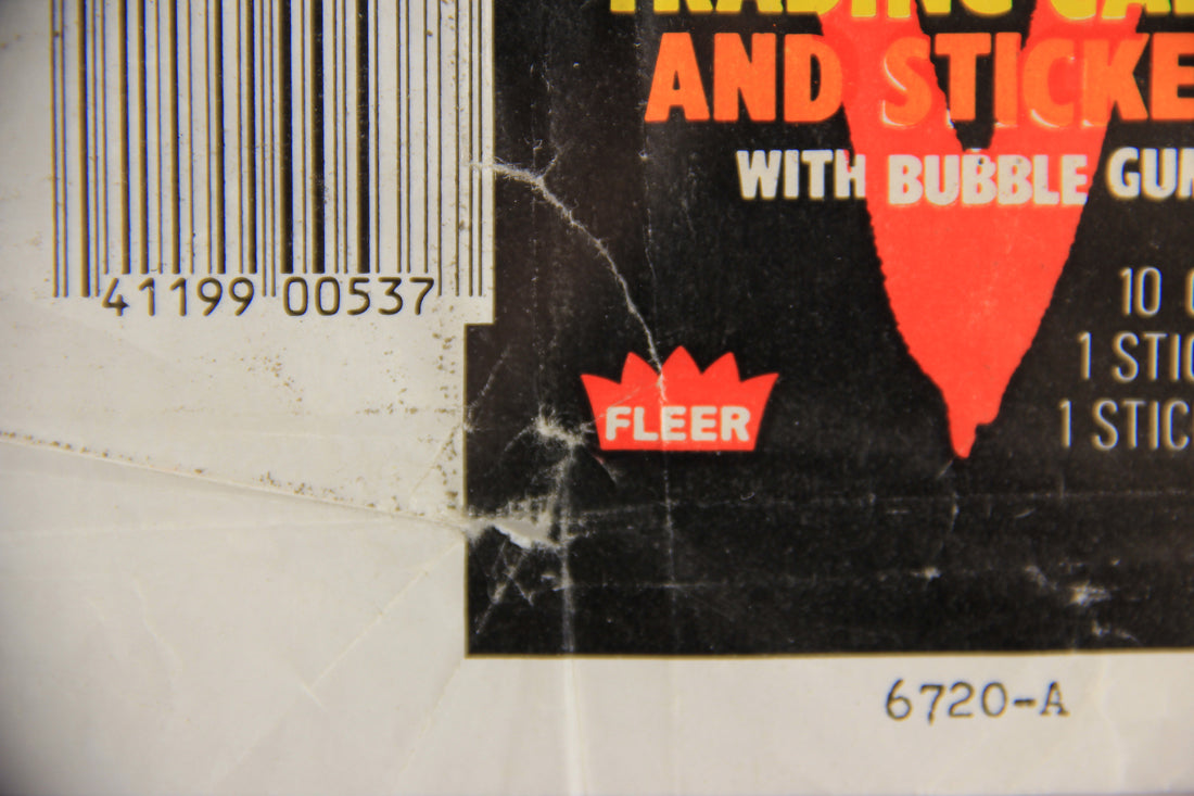 V Series 1984 TV Trading Card Wax Wrapper ENG Fleer L021555