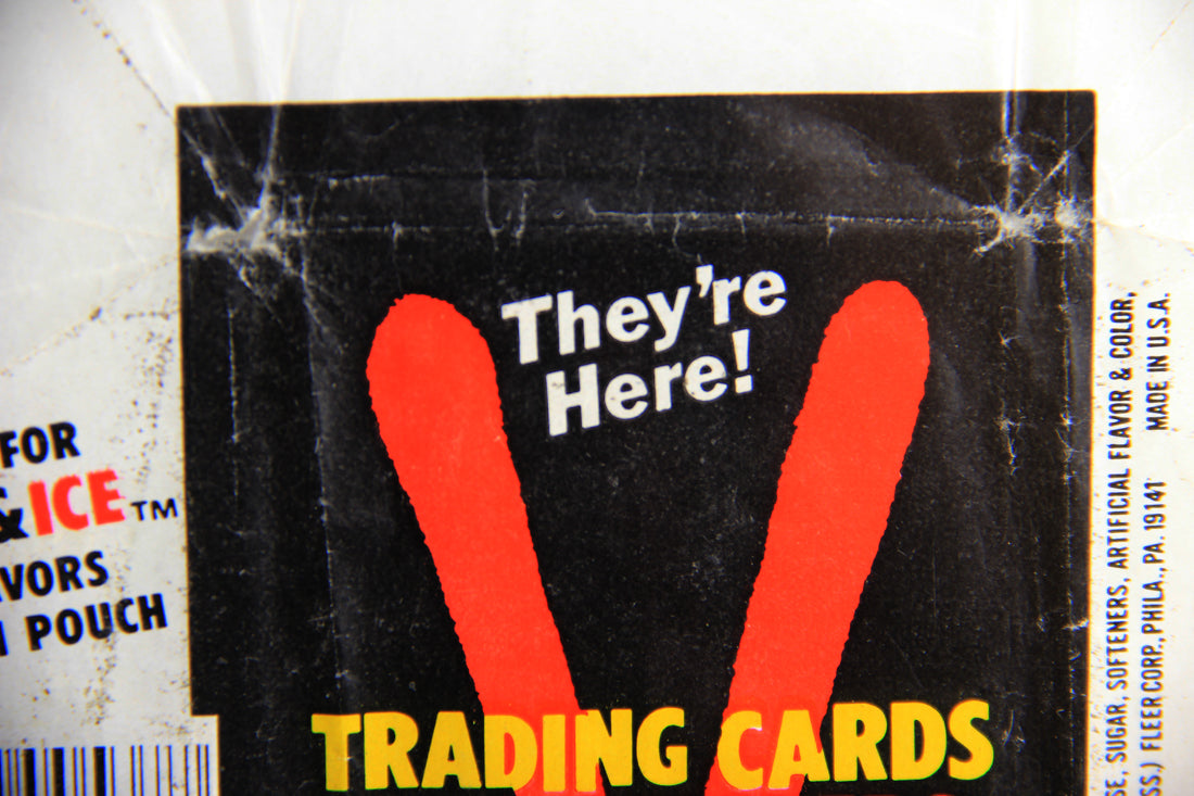 V Series 1984 TV Trading Card Wax Wrapper ENG Fleer L021555