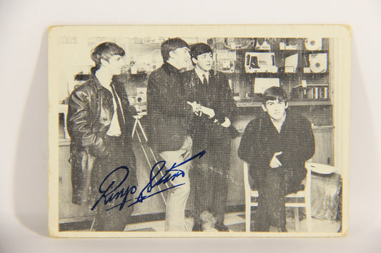 The Beatles 1964 B&W Series 1 Trading Card #32 John Paul George Ringo OPC L021559