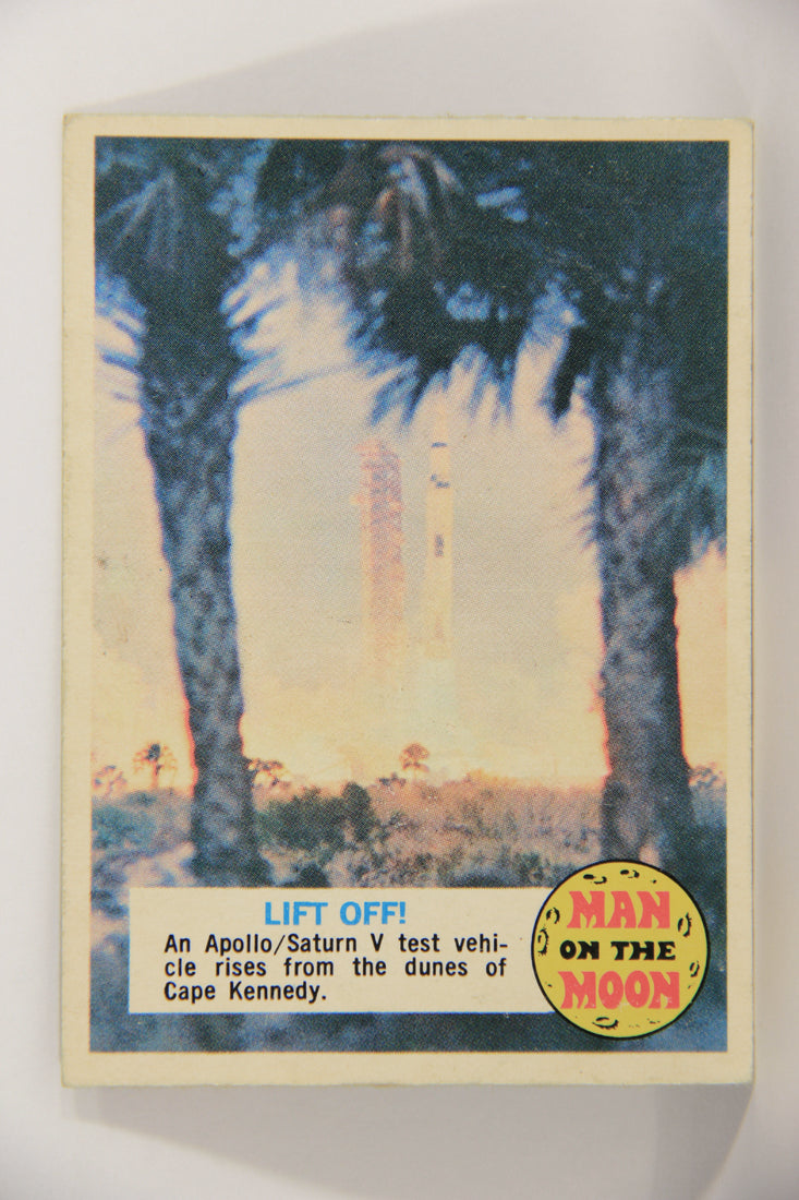 Man On The Moon 1969 Trading Card #17A Lift Off ENG O-Pee-Chee L021577