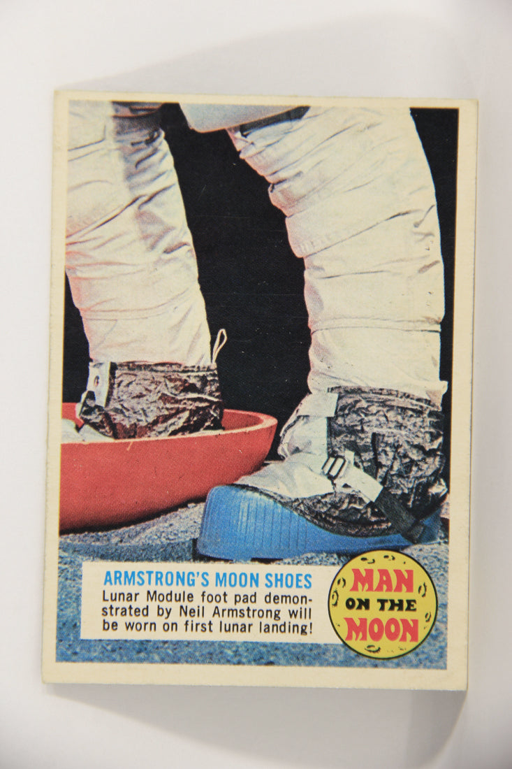 Man On The Moon 1969 Card #48B Armstrong's Moon Shoes ENG O-Pee-Chee L021608