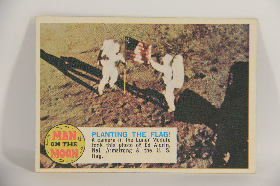 Man On The Moon 1969 Trading Card #58 Planting The Flag ENG O-Pee-Chee L021616
