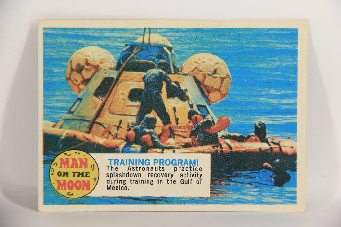 Man On The Moon 1969 Trading Card #66 Training Program ENG O-Pee-Chee L021623