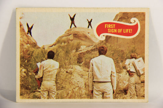Planet Of The Apes 1969 Trading Card #5 First Sign Of Life ENG O-Pee-Chee L021642