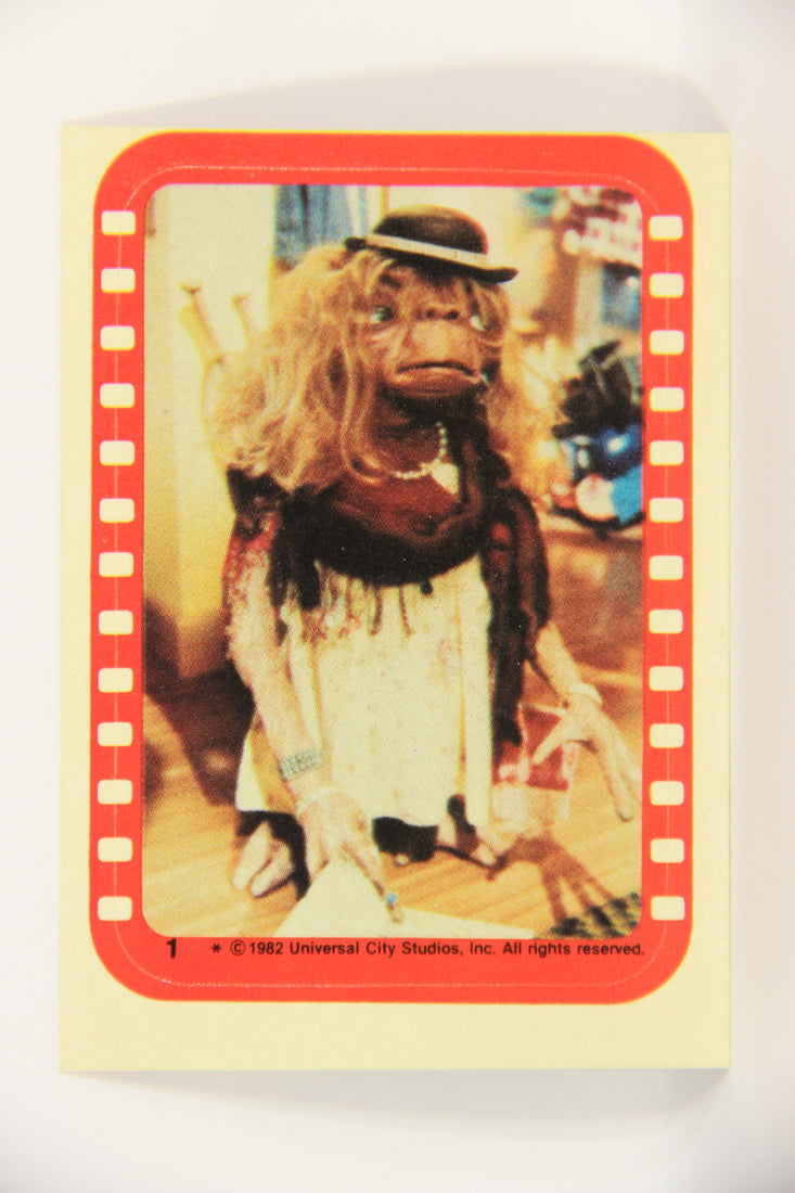 E.T. The Extra-Terrestrial 1982 Trading Card Sticker #1 Dressed Up By Gertie L021792