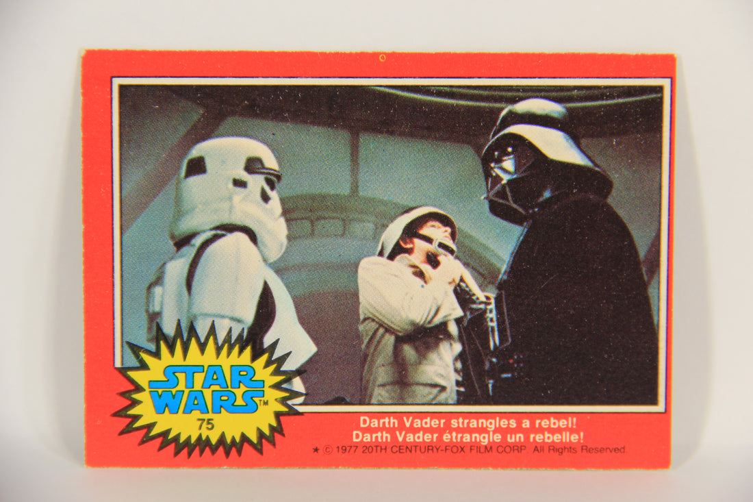 Star Wars 1977 Trading Card #75 Darth Vader Strangles A Rebel FR-ENG OPC L021846