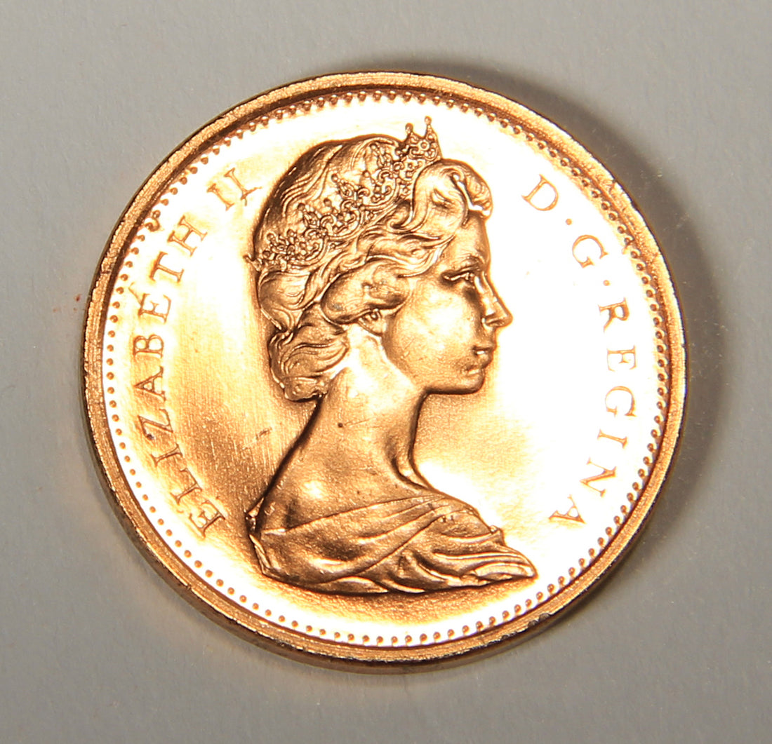 1967 Canada 1 Cent Small Centennial Rock Dove - Queen Elizabeth II - Small Cent L021906