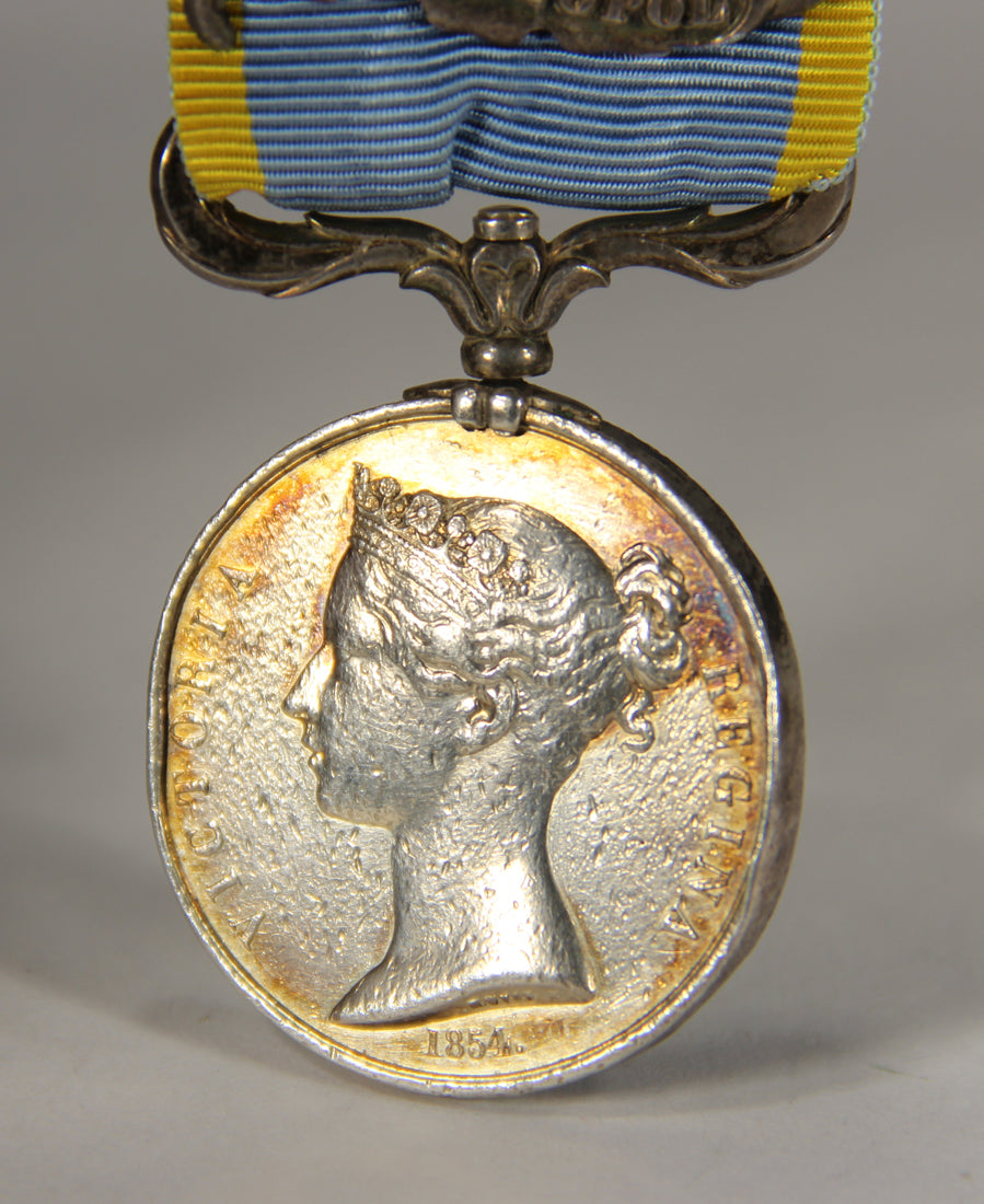 Great Britain 1854 Crimea Medal Dot Variant Unnamed With 2 x Clasps - Silver L022020