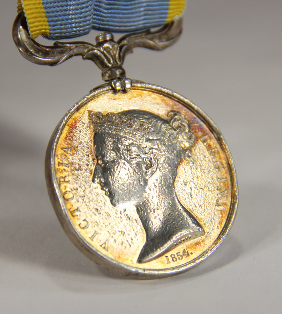 Great Britain 1854 Crimea Medal Dot Variant Unnamed With 2 x Clasps - Silver L022020