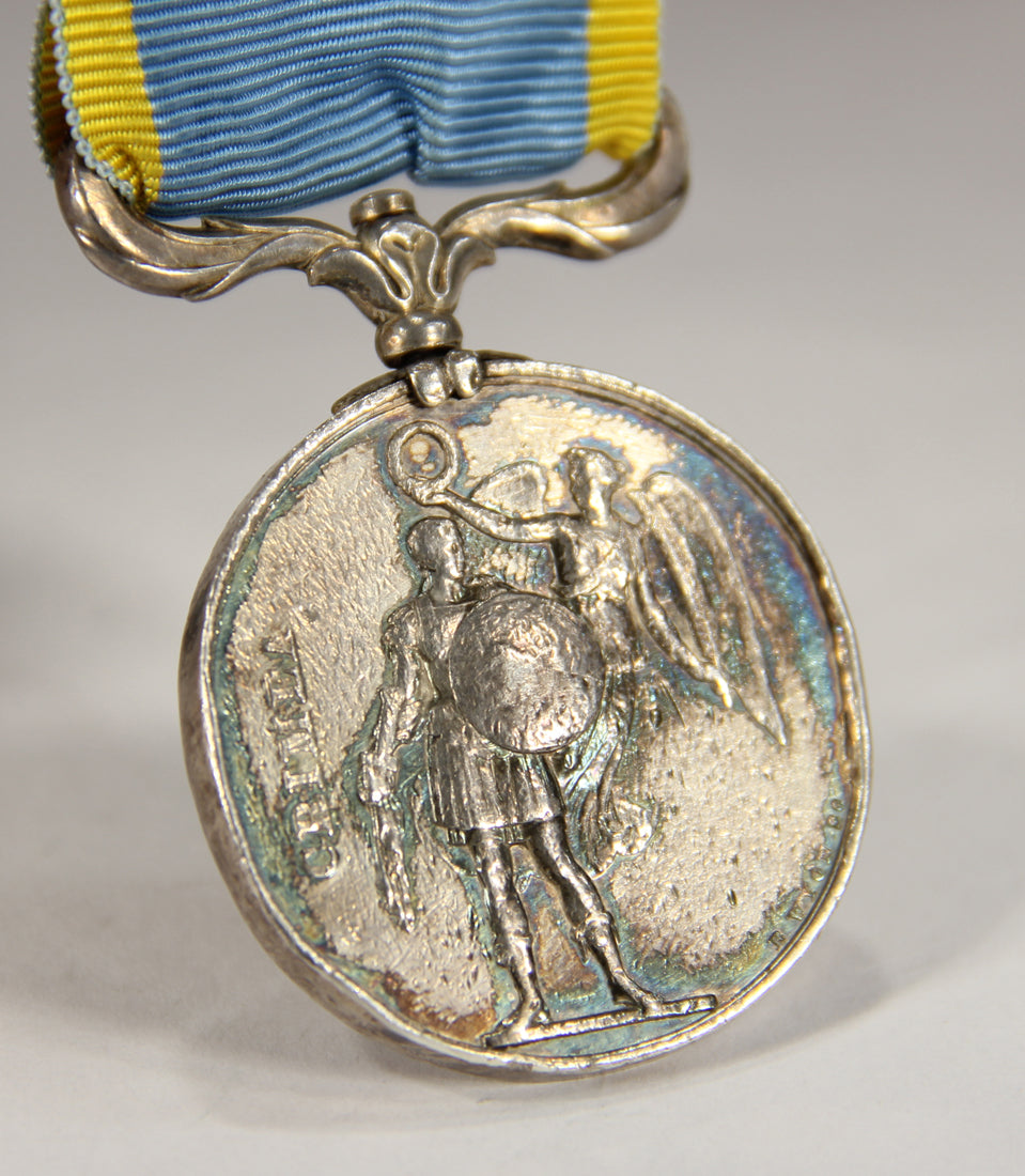 Great Britain 1854 Crimea Medal Dot Variant Unnamed With 2 x Clasps - Silver L022020