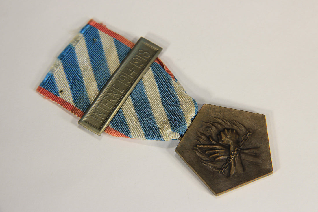 France 1948 WWI & WWII Médaille La Déportation Et De L'Internement Pour Faits De Résistance L022023