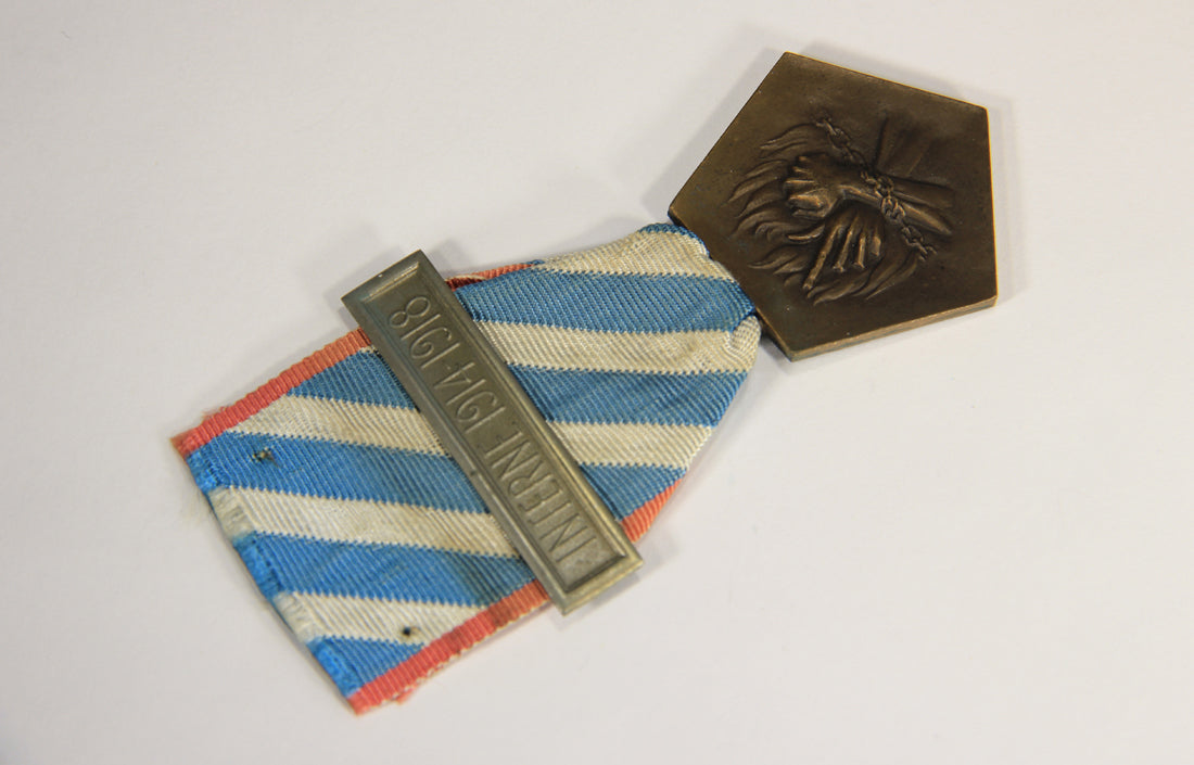 France 1948 WWI & WWII Médaille La Déportation Et De L'Internement Pour Faits De Résistance L022023
