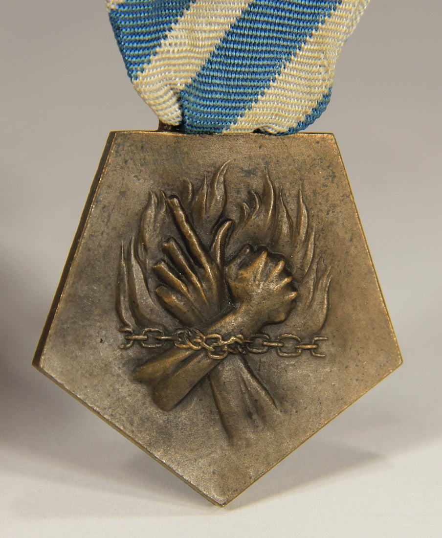 France 1948 WWI & WWII Médaille La Déportation Et De L'Internement Pour Faits De Résistance L022023