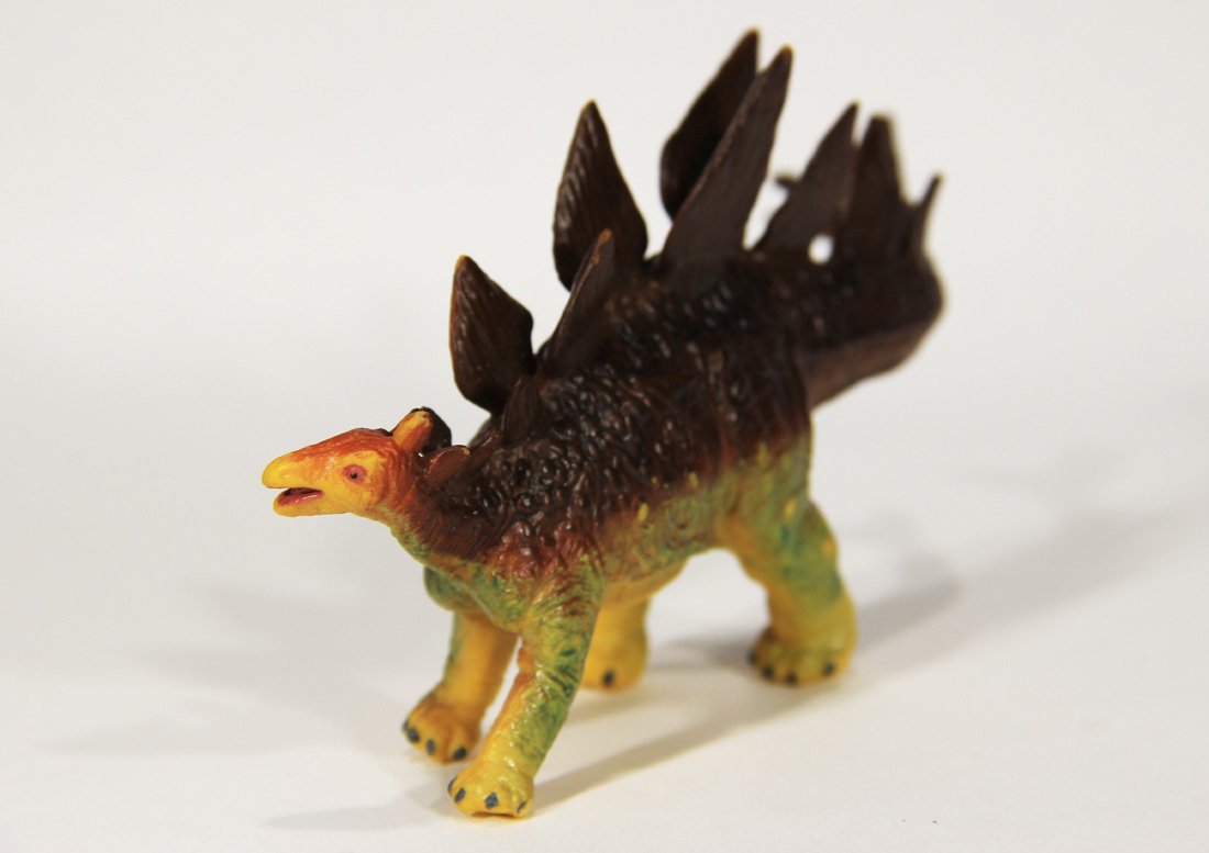 Dinosaur Safari 1996 Stegosaurus Toy 3 Inch Tall Great Colors L000361