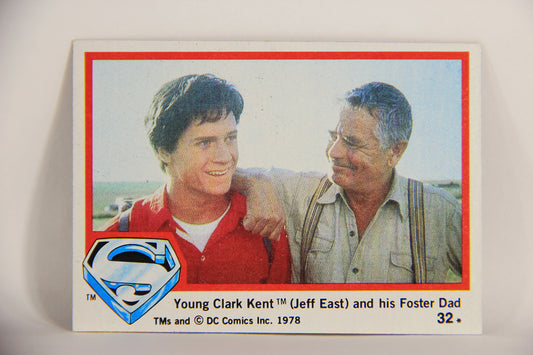 Superman The Movie 1978 Trading Card #32 Young Clark Kent And His Foster Dad L006051