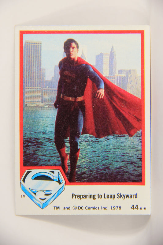 Superman The Movie 1978 Trading Card #44 Preparing To Leap Skyward L006063