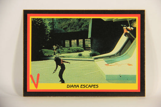 V Series 1984 TV Trading Card #32 Diana Escapes L006183
