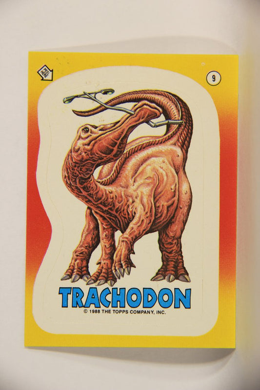 Dinosaurs Attack 1988 Vintage Sticker Trading Card #9 Trachodon ENG L010108